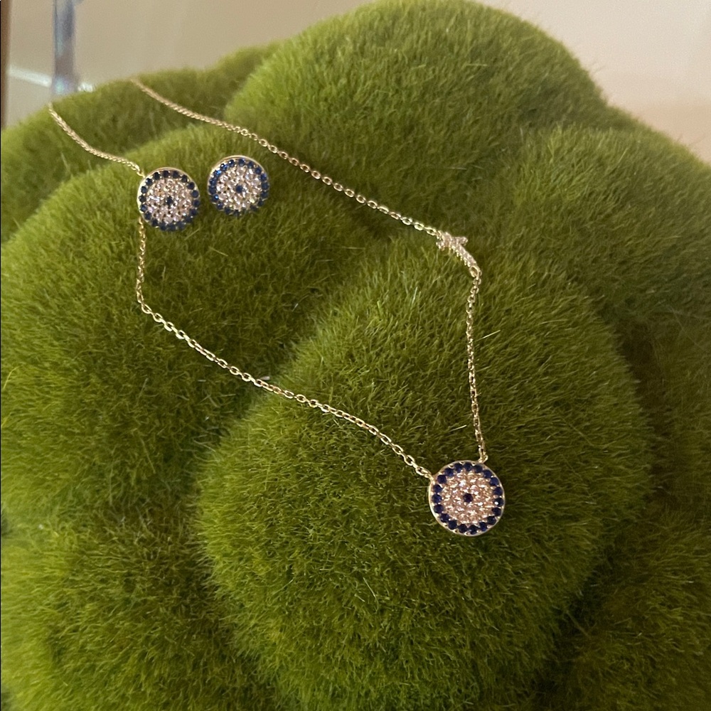 Elegant Blue and Silver Jewelry Set